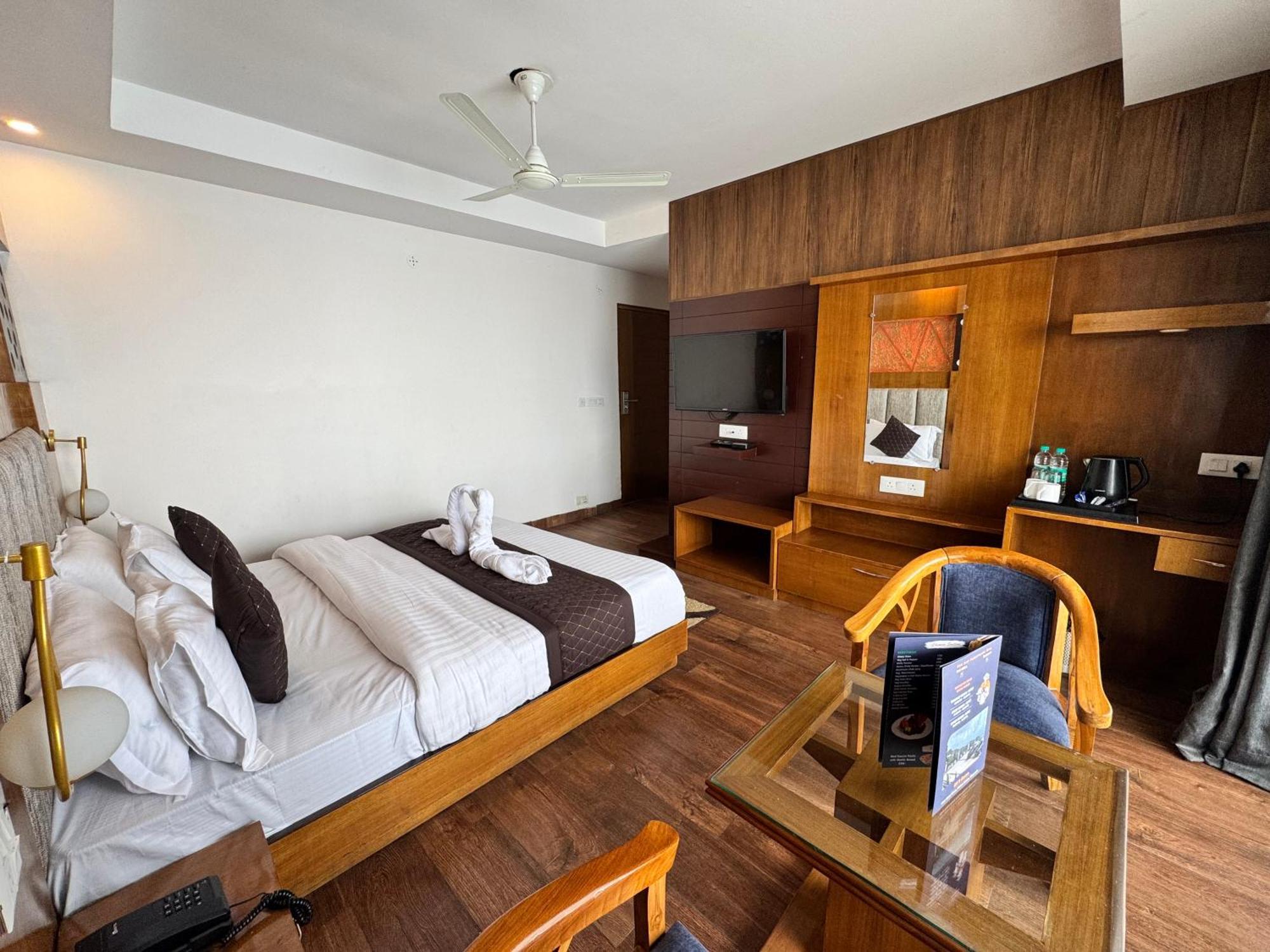 Ab'S Abode-A Boutique Hotel Mussoorie Kültér fotó